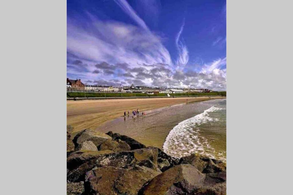 Apartament The Loft , Portrush Zewnętrze zdjęcie